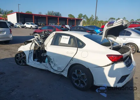 2020 Kia Forte Lxs z USA, uszkodzony, nr VIN 3KPF24AD2LE243432